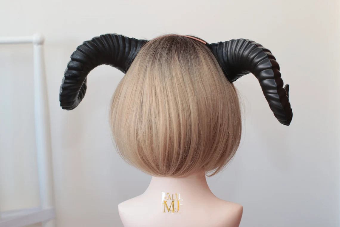 Dark Fantasy Black Horn Headpiece – Cosplay and Costume Accessory