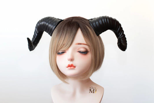 Dark Fantasy Black Horn Headpiece – Cosplay and Costume Accessory